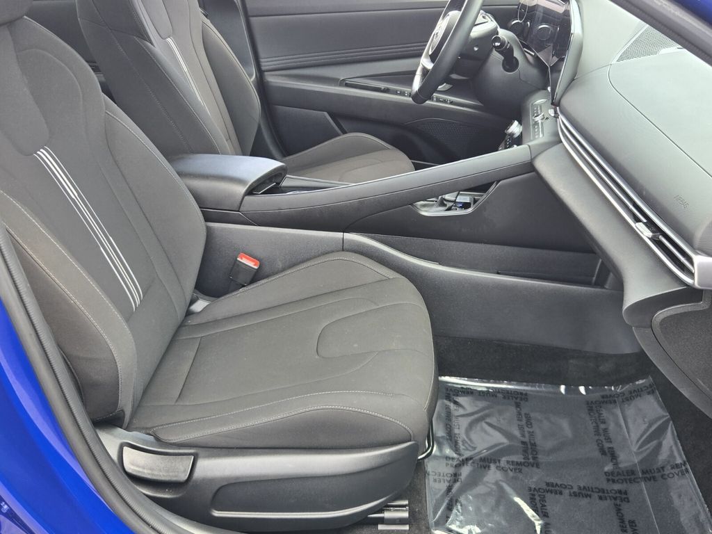2023 Hyundai Elantra - $18,499
