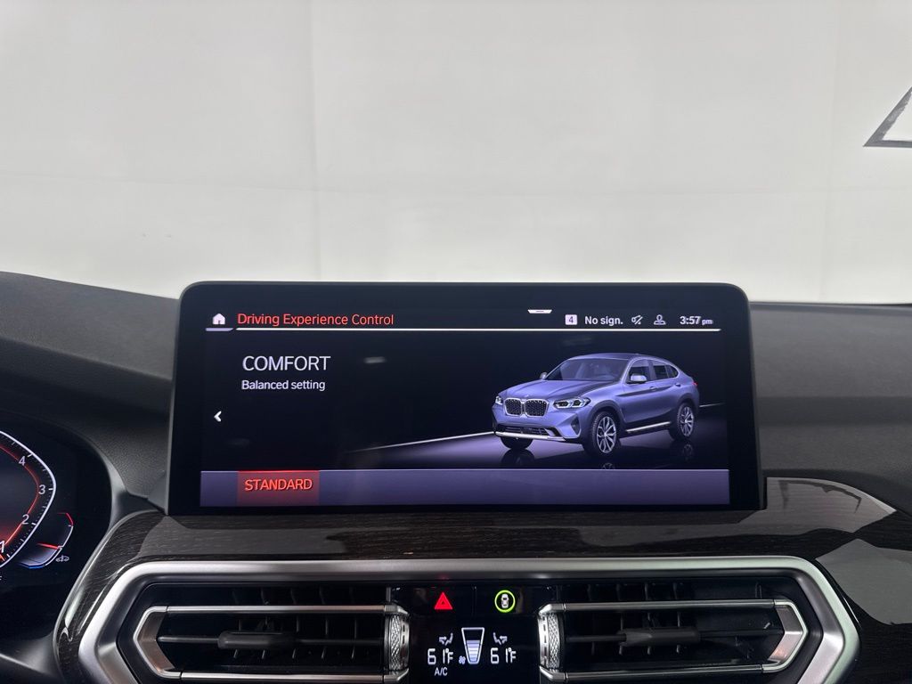 Thumbnail: 2025 BMW X4 - 23
