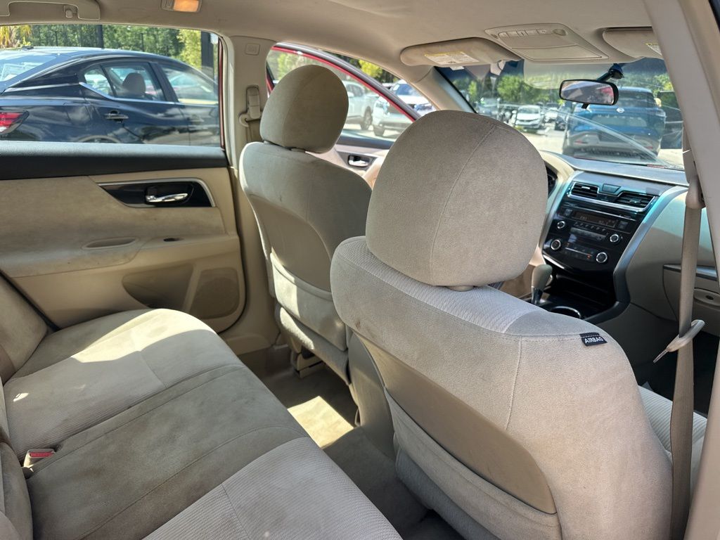 2013 Cayenne Red Metallic Nissan Altima 2.5 S FWD Sedan