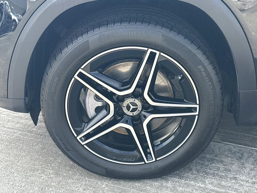 Thumbnail: 2026 Mercedes-Benz GLB - 9