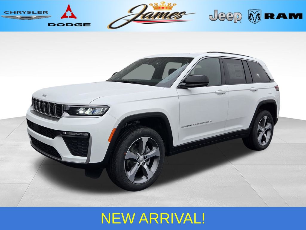Bright White Clearcoat 2026 Jeep Grand Cherokee SUV / Crossover Four-Wheel Drive 8-Speed Automatic