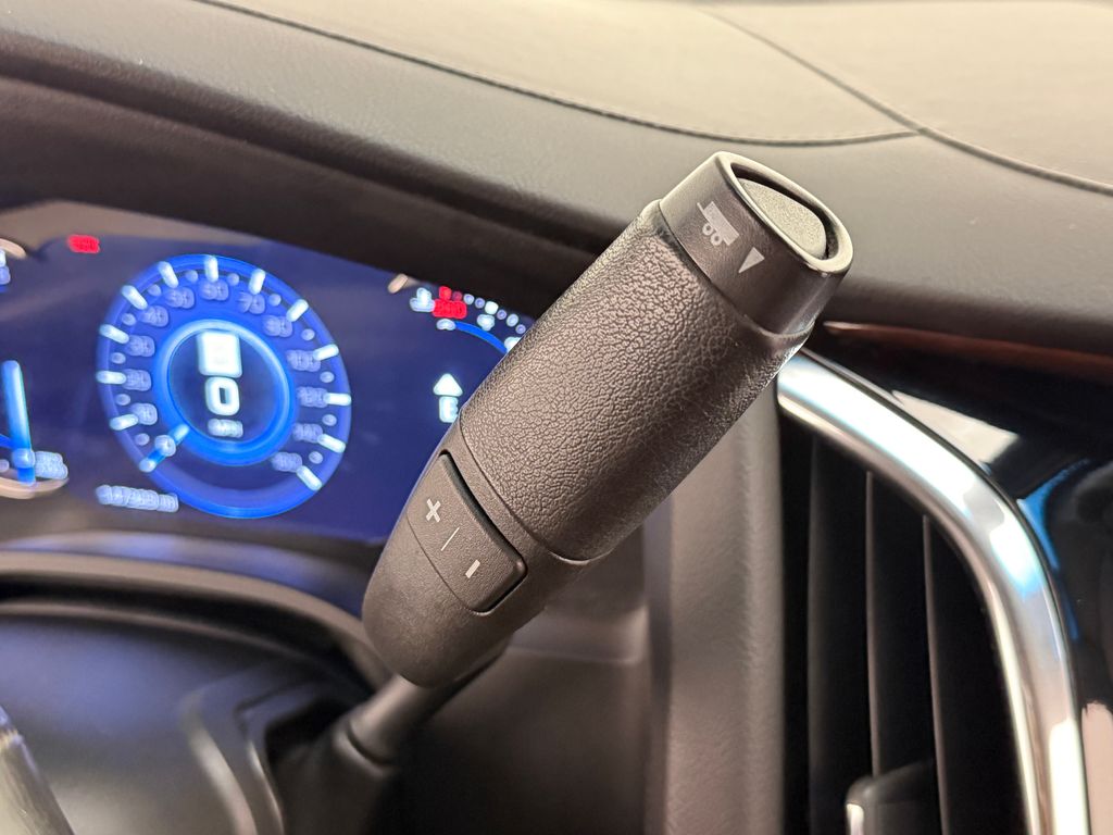 Thumbnail: 2017 Cadillac Escalade - 29