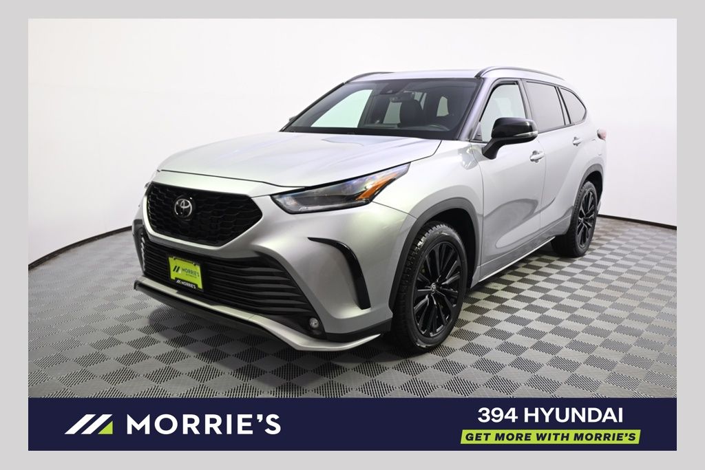 Celestial Silver Metallic 2025 Toyota Highlander SUV / Crossover All-Wheel Drive 8-Speed Automatic