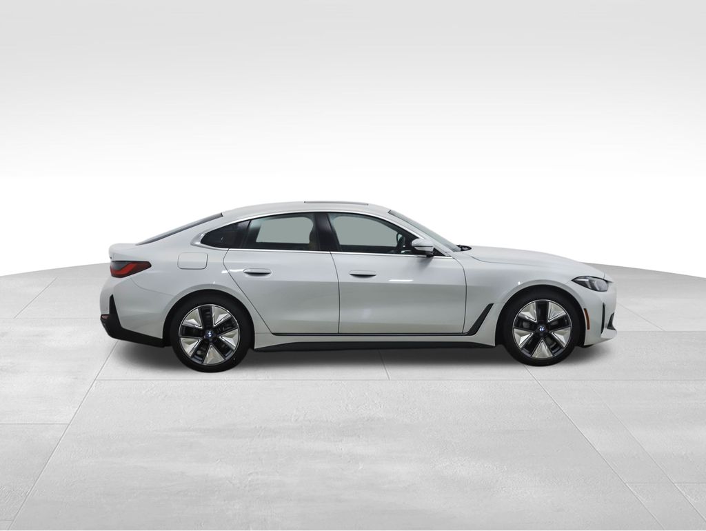 2025 BMW i4 xDrive40 6