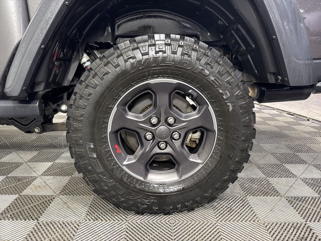 Thumbnail: 2021 Jeep Gladiator - 10