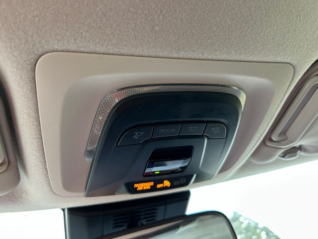 Thumbnail: 2025 Toyota Corolla - 27