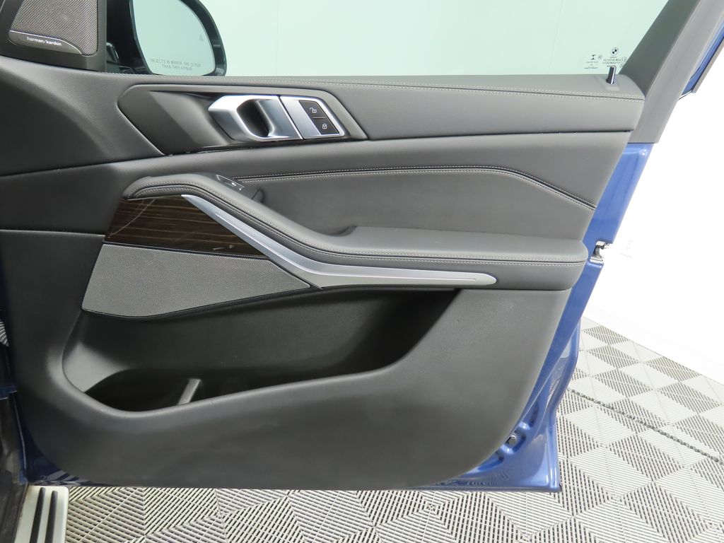 Thumbnail: 2020 BMW X5 - 25