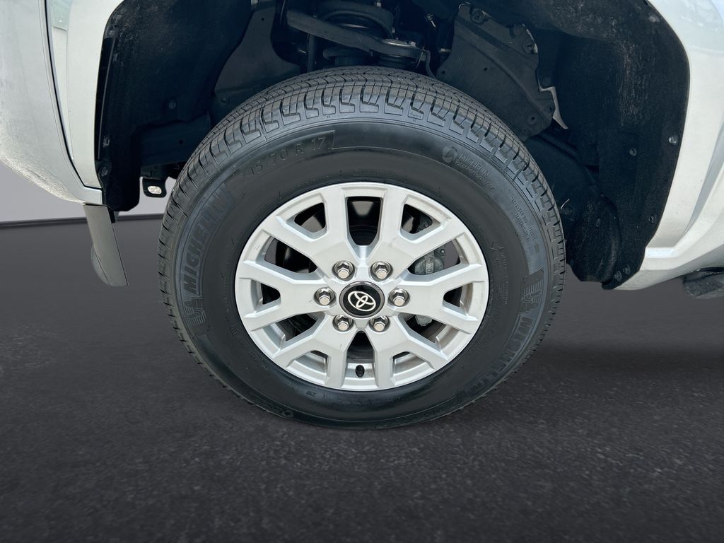 Thumbnail: 2024 Toyota Tacoma - 10