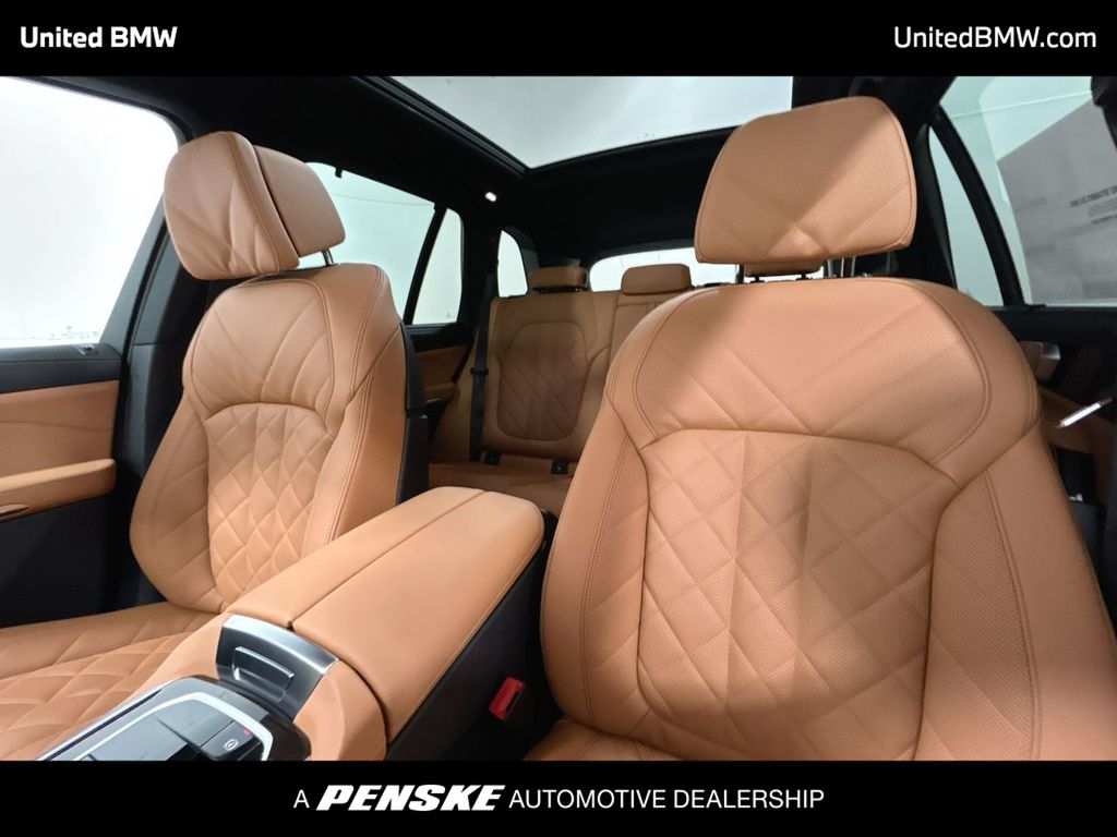 Thumbnail: 2026 BMW X5 - 13