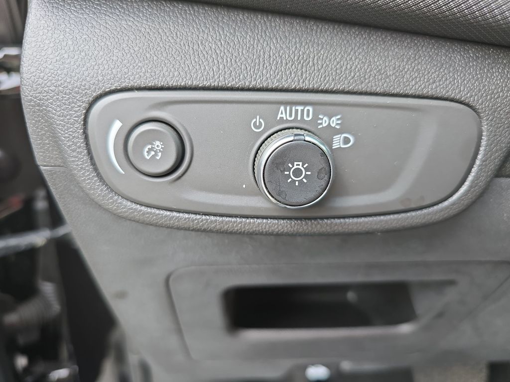 Used 2025 Chevrolet TrailBlazer SUV