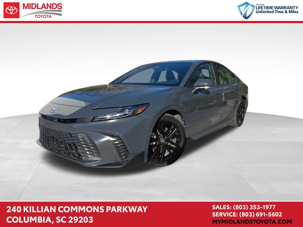 2025 Toyota Camry SE FWD