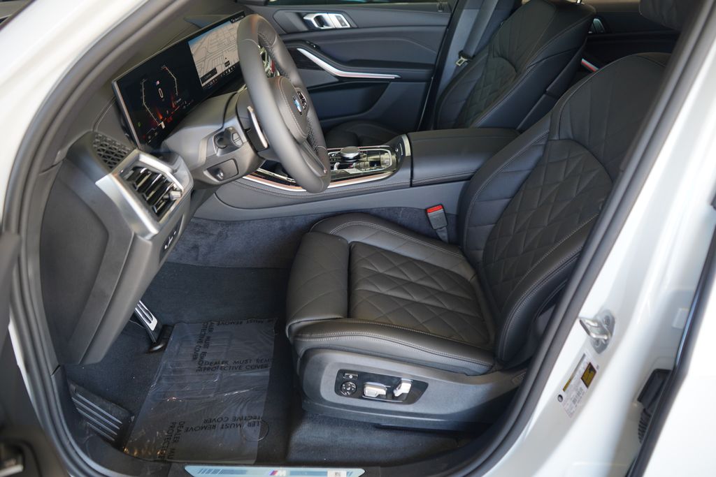 Thumbnail: 2026 BMW X5 - 11