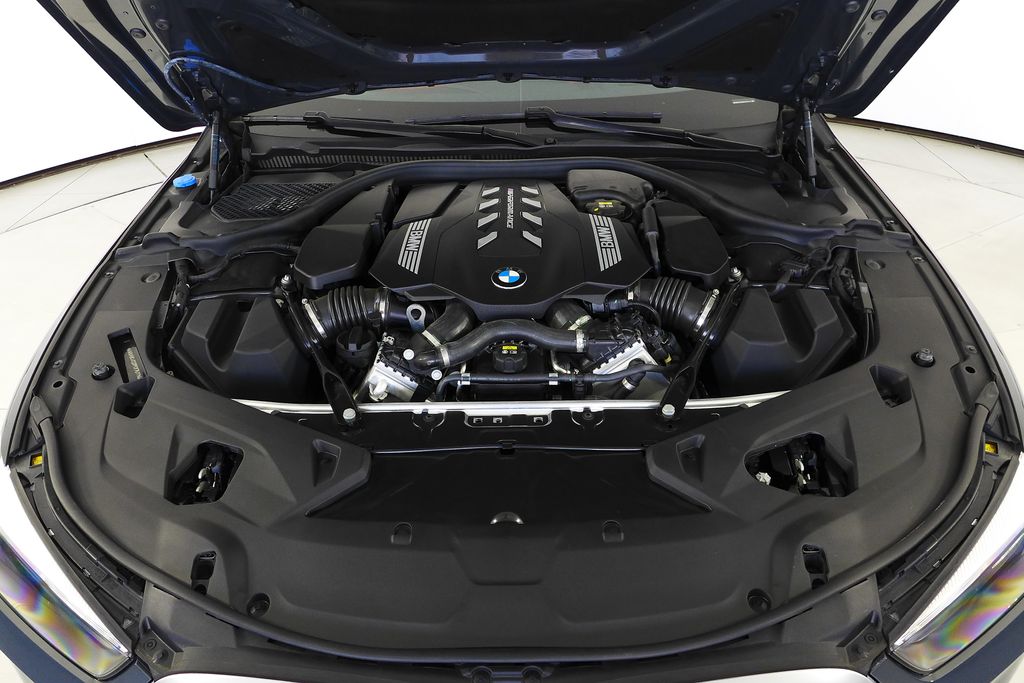 Thumbnail: 2023 BMW 8 Series - 6