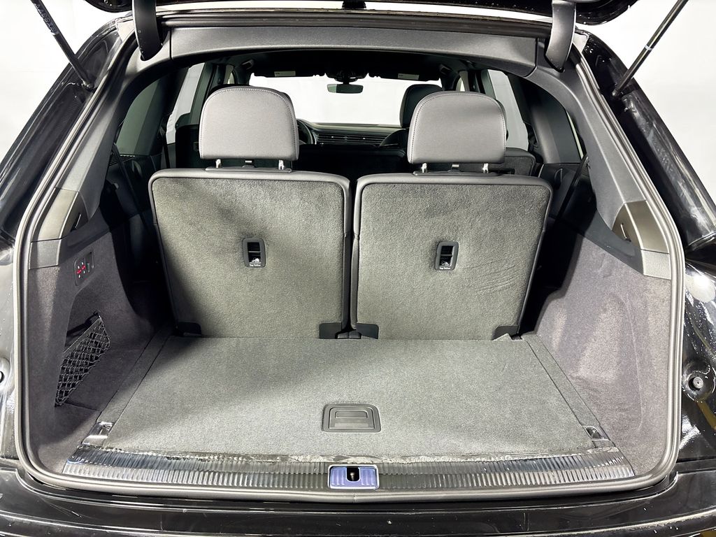 2025 Audi Q7 45 Premium Plus