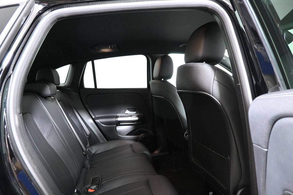 Thumbnail: 2025 Mercedes-Benz GLA - 25