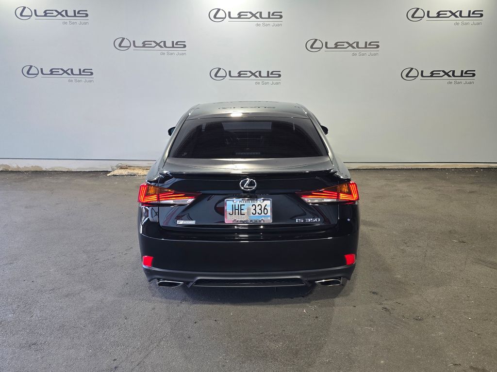 Thumbnail: 2019 Lexus IS - 9