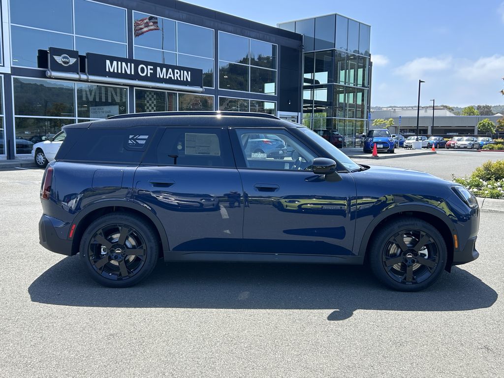 2025 MINI Cooper Countryman Signature 6