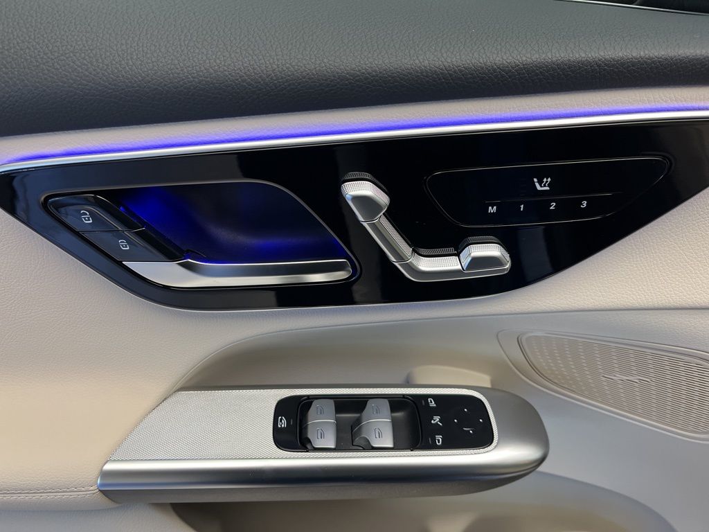 Thumbnail: 2026 Mercedes-Benz GLC - 12