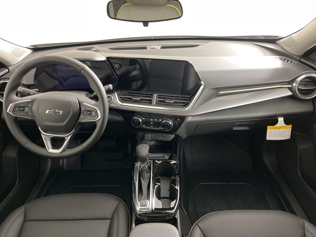 Thumbnail: 2026 Chevrolet Trax - 15