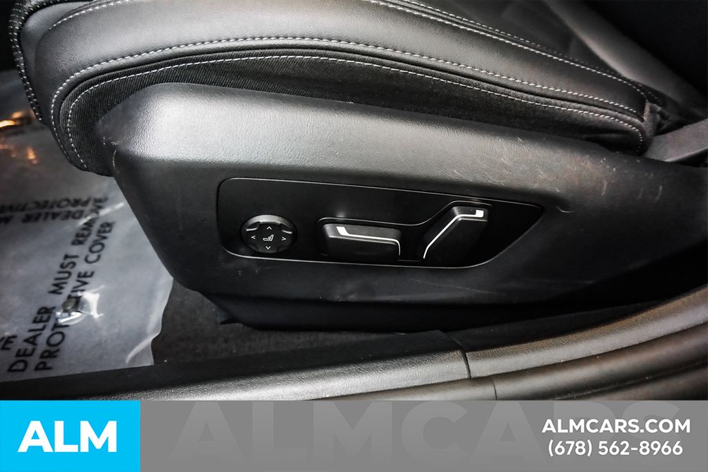 Used 2025 Gray BMW 530i image 31