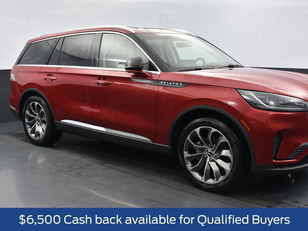 View vehicle photo 3