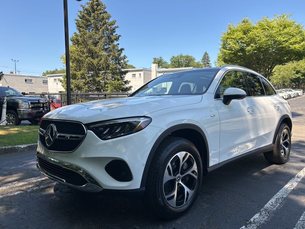 Thumbnail: 2025 Mercedes-Benz GLC - 5