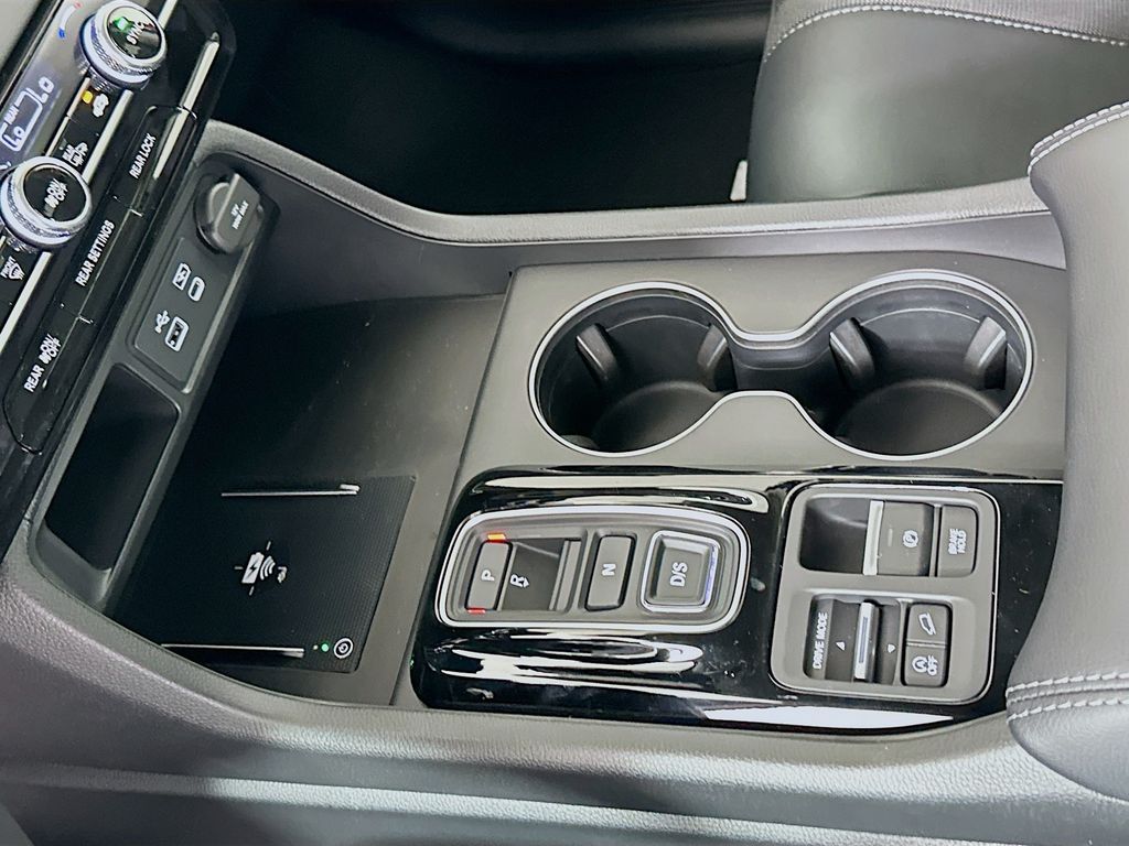 Thumbnail: 2025 Honda Pilot - 14