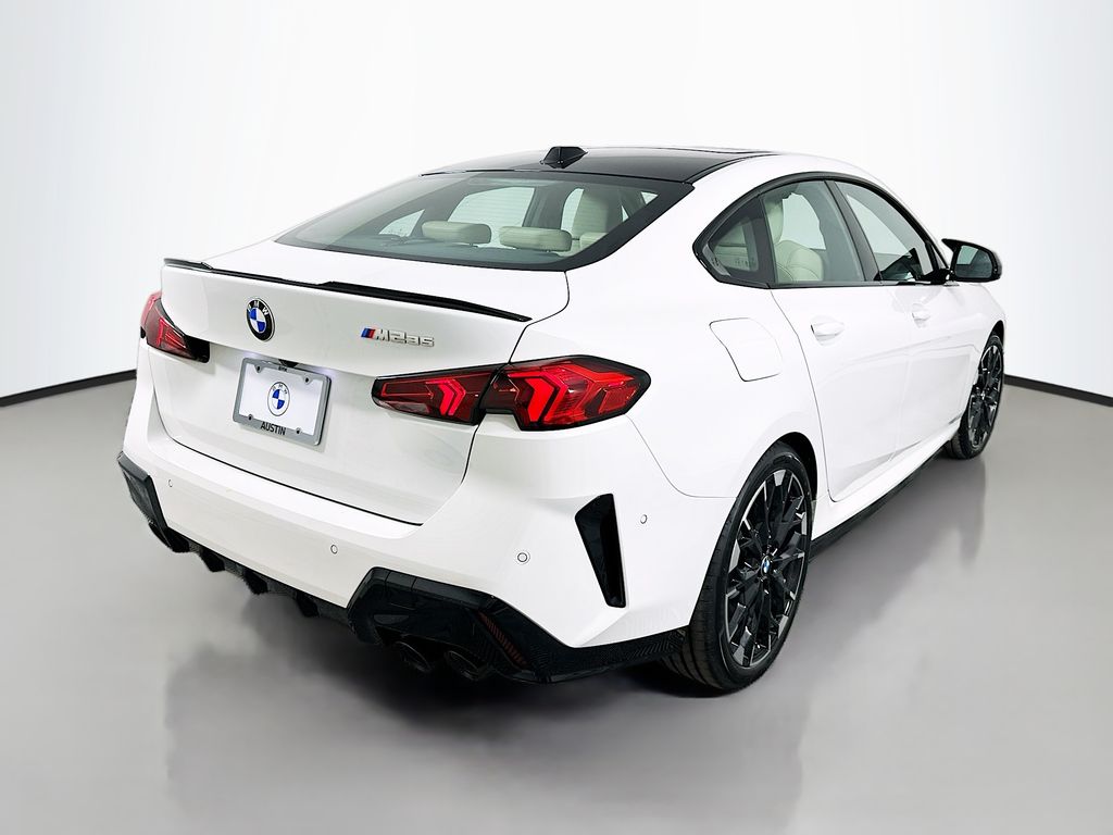 Thumbnail: 2026 BMW 2 Series - 5