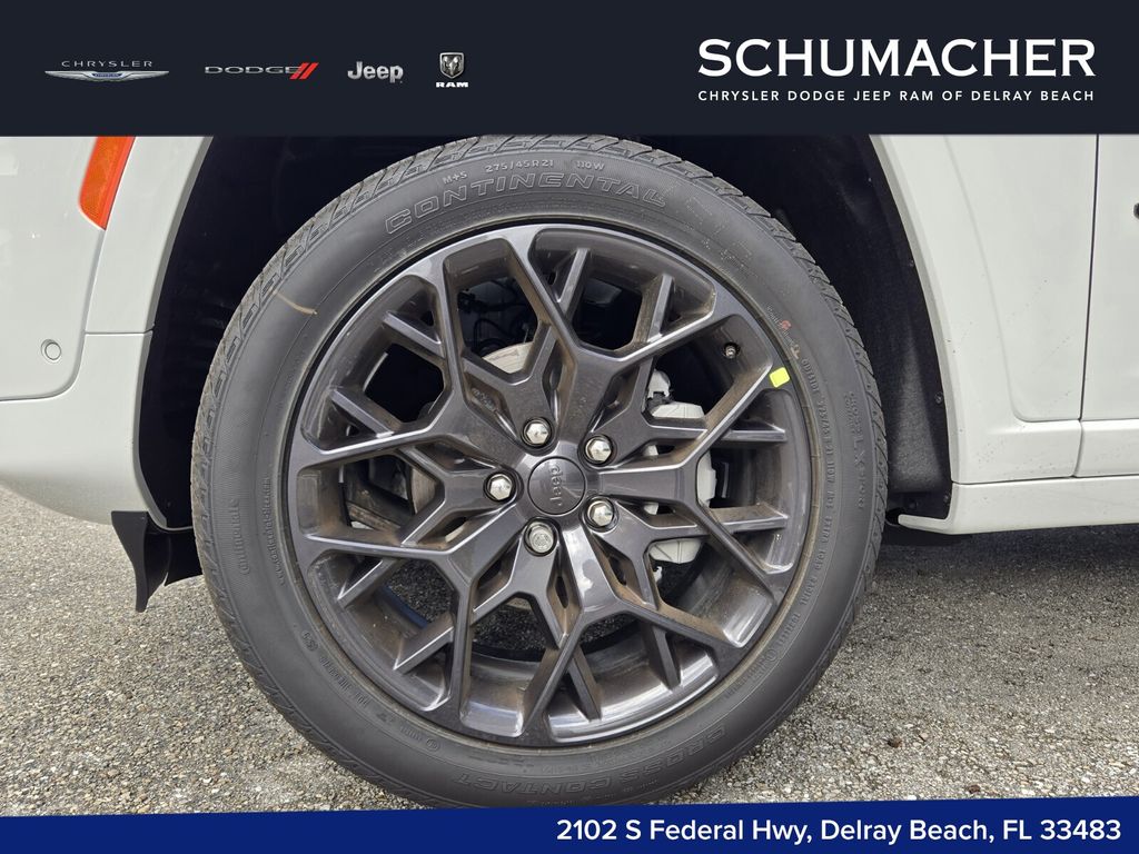 new 2025 Jeep Grand Cherokee car, priced at $65,075