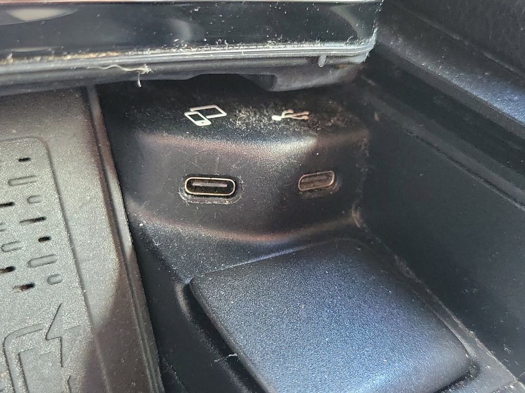 used 2020 Mercedes-Benz GLE car, priced at $44,998