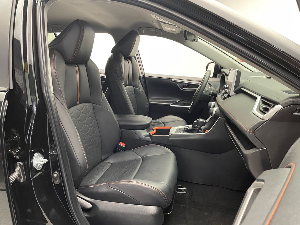 2023 Toyota RAV4 Adventure 18