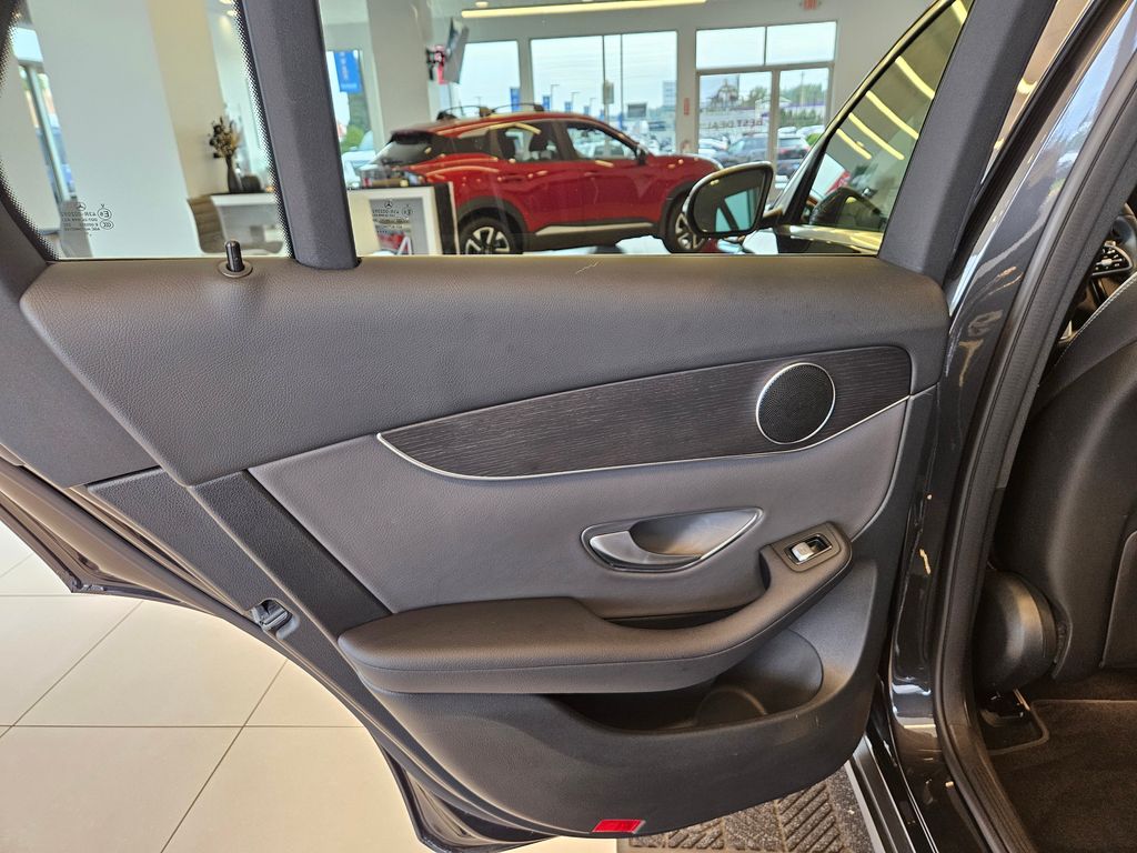 2022 Mercedes-Benz GLC GLC 300