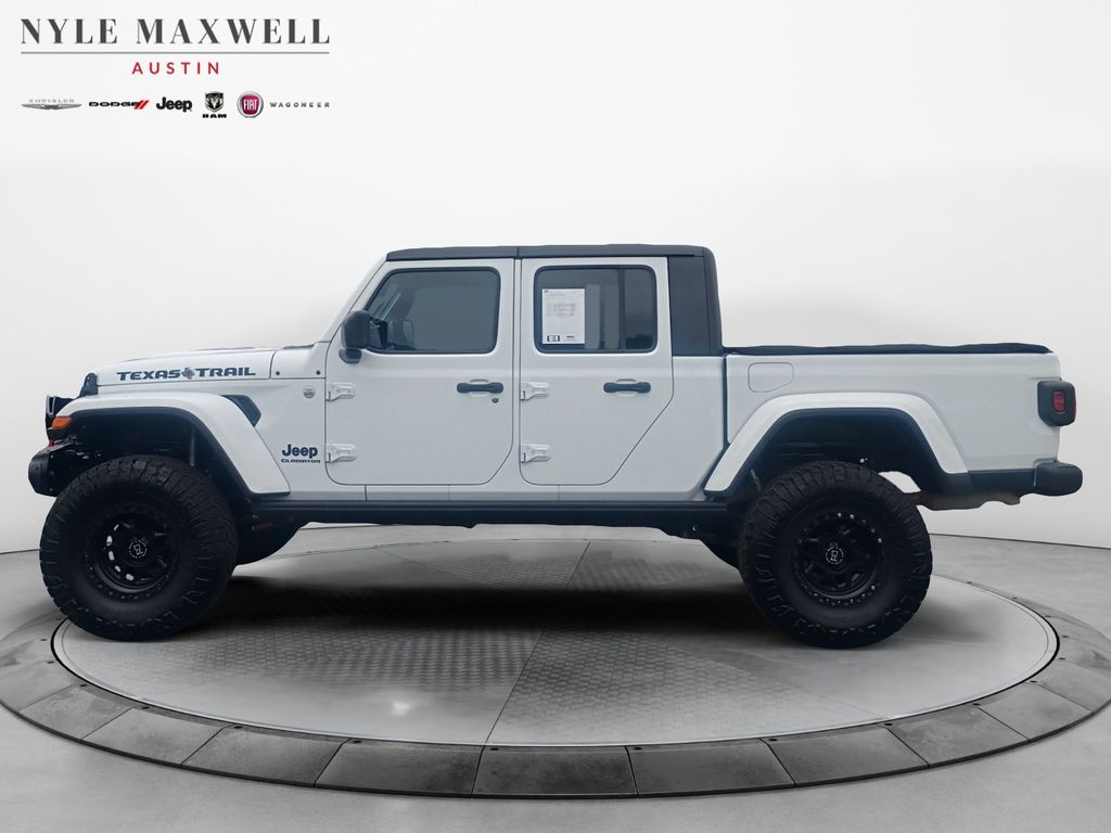 Used Car 2021 Jeep Gladiator  Sport For Sale Under $25,000 In Austin, Texas