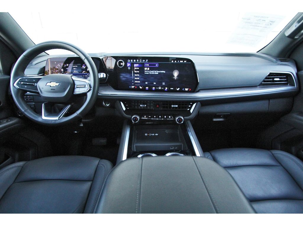 2025 Chevrolet Tahoe LT - 8