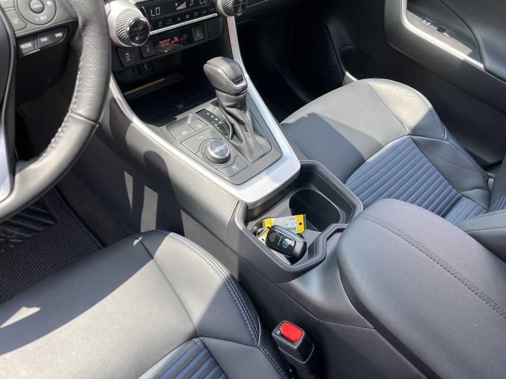 2021 Toyota RAV4 XSE 20