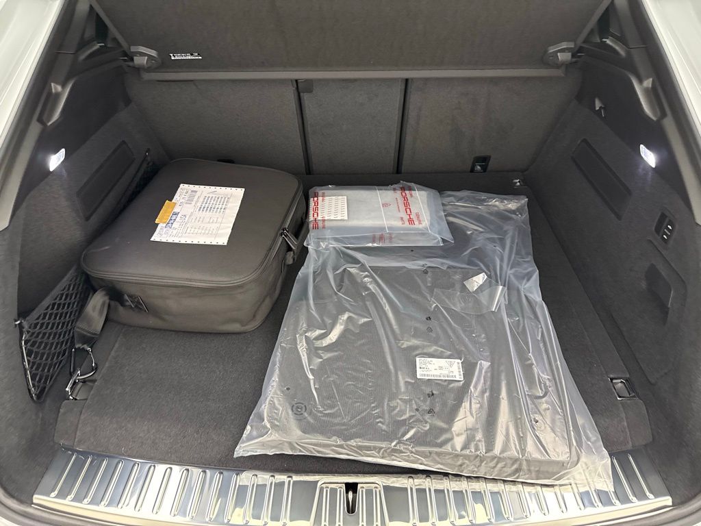 Thumbnail: 2026 Porsche  - 29