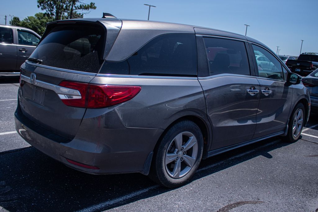 View vehicle photo 4