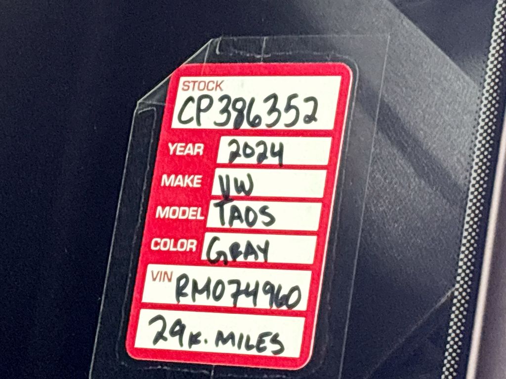 2024 Volkswagen Taos 1.5T SE