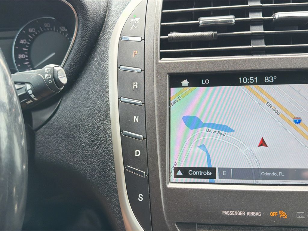 Thumbnail: 2017 Lincoln MKC - 20