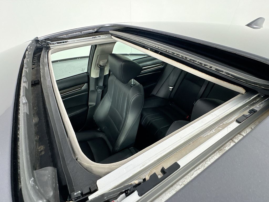 Used Car 2021 Honda Accord Hybrid  Ex-l For Sale Under $30,000 In Austin, Texas