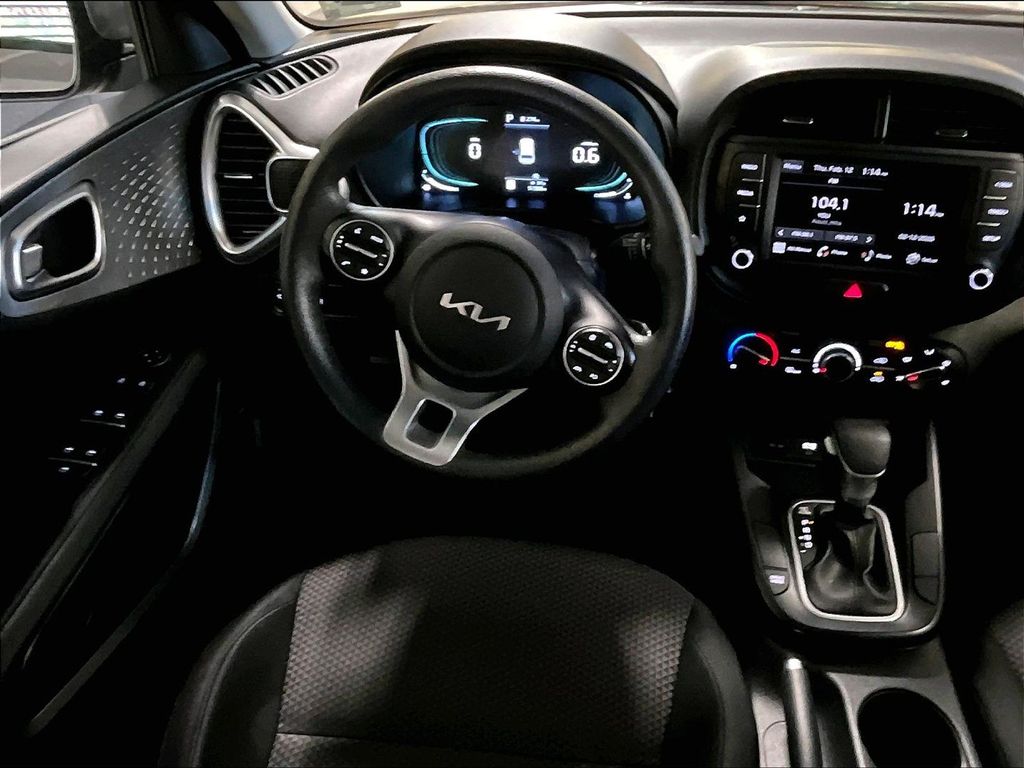 2024 Kia Soul — photo 17