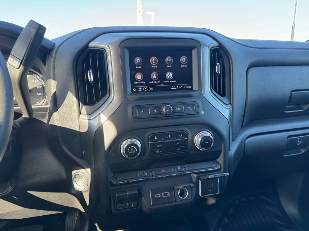 2024 GMC Sierra 2500HD Pro 13