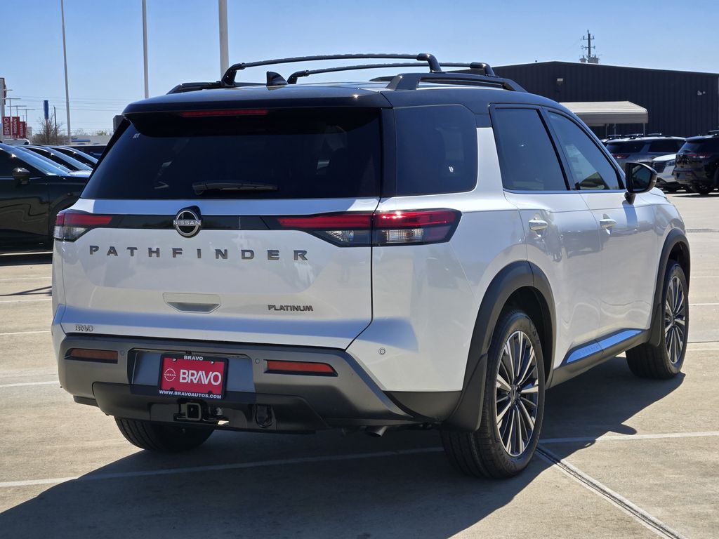2026 Nissan Pathfinder Platinum - 2
