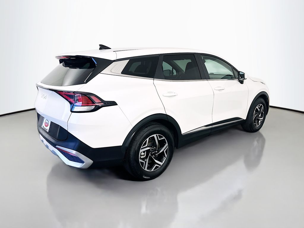 Thumbnail: 2023 Kia Sportage - 5