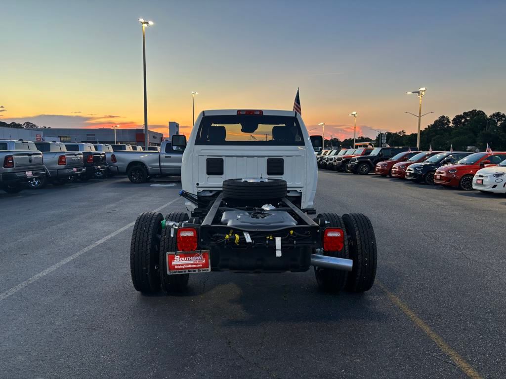 New 2024 White Ram Tradesman image 4