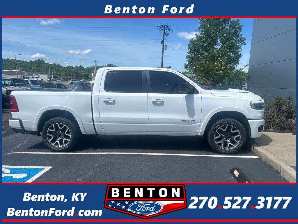 Bright White Clearcoat 2025 RAM 1500 Pickup Truck Four-Wheel Drive 8-Speed Automatic