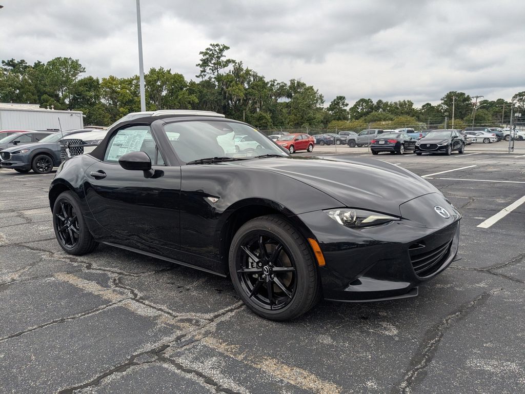 2025 Mazda MX-5 Miata Sport