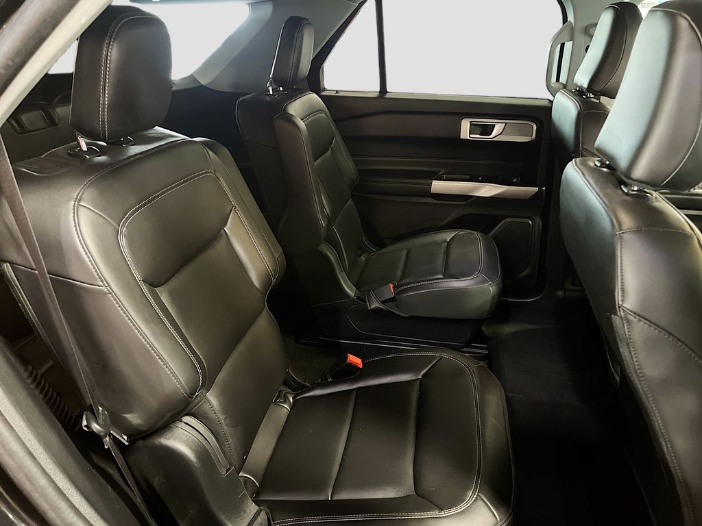 Used 2023 Black Metallic Ford XLT image 28