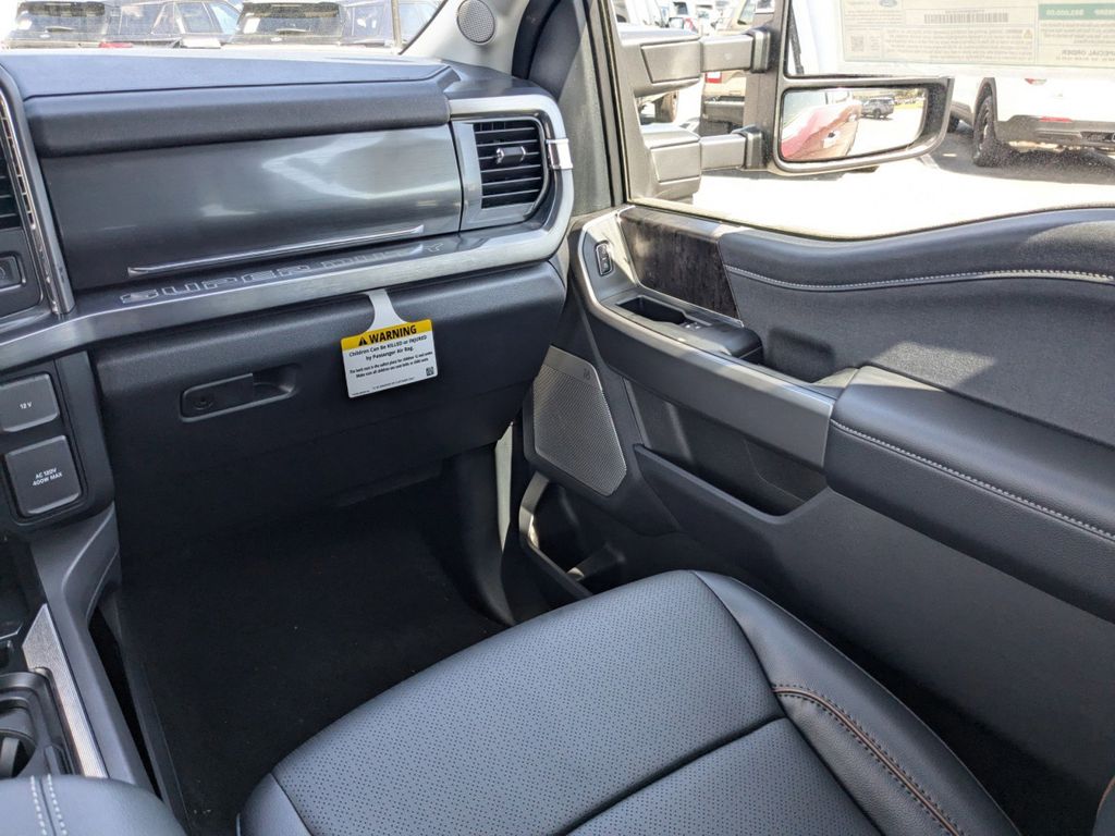 2025 Ford F-350 Super Duty Lariat
