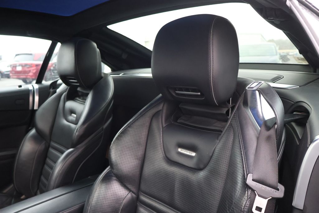 Thumbnail: 2013 Mercedes-Benz SL-Class - 16